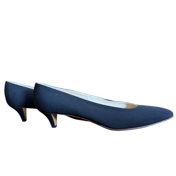 Revolve The Row Lady D Di crepe kitten-heel pumps Kitten Heel Pumps - Picture 2 of 9